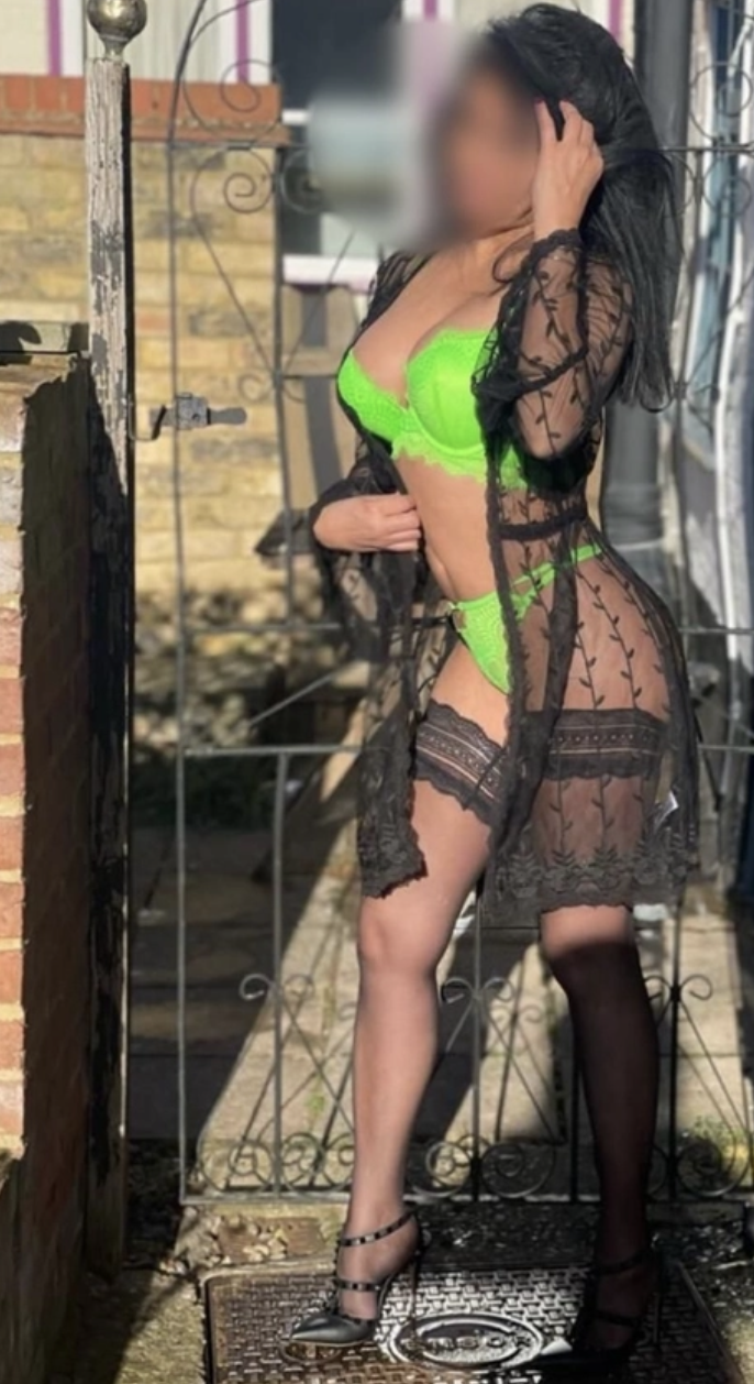 Sexy Samira